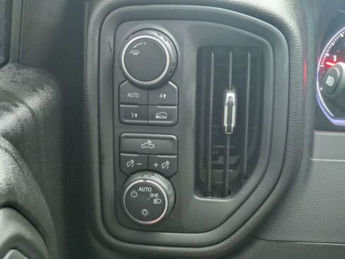 Used 2022 Chevrolet Silverado 1500 Custom AWD/4WD image 22