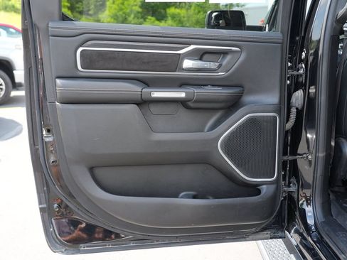 Used 2023 RAM 1500 Laramie AWD/4WD image 19