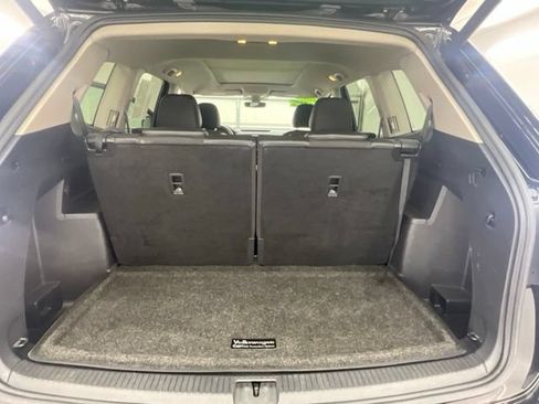 Used 2019 Volkswagen Atlas SEL R-Line AWD/4WD image 25