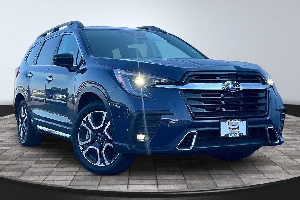 Used 2024 Subaru Ascent Touring AWD/4WD image 3