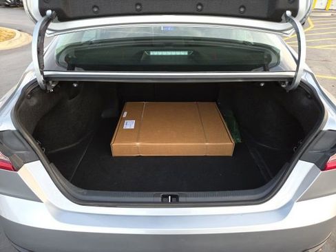 Used 2025 Toyota Camry LE image 23