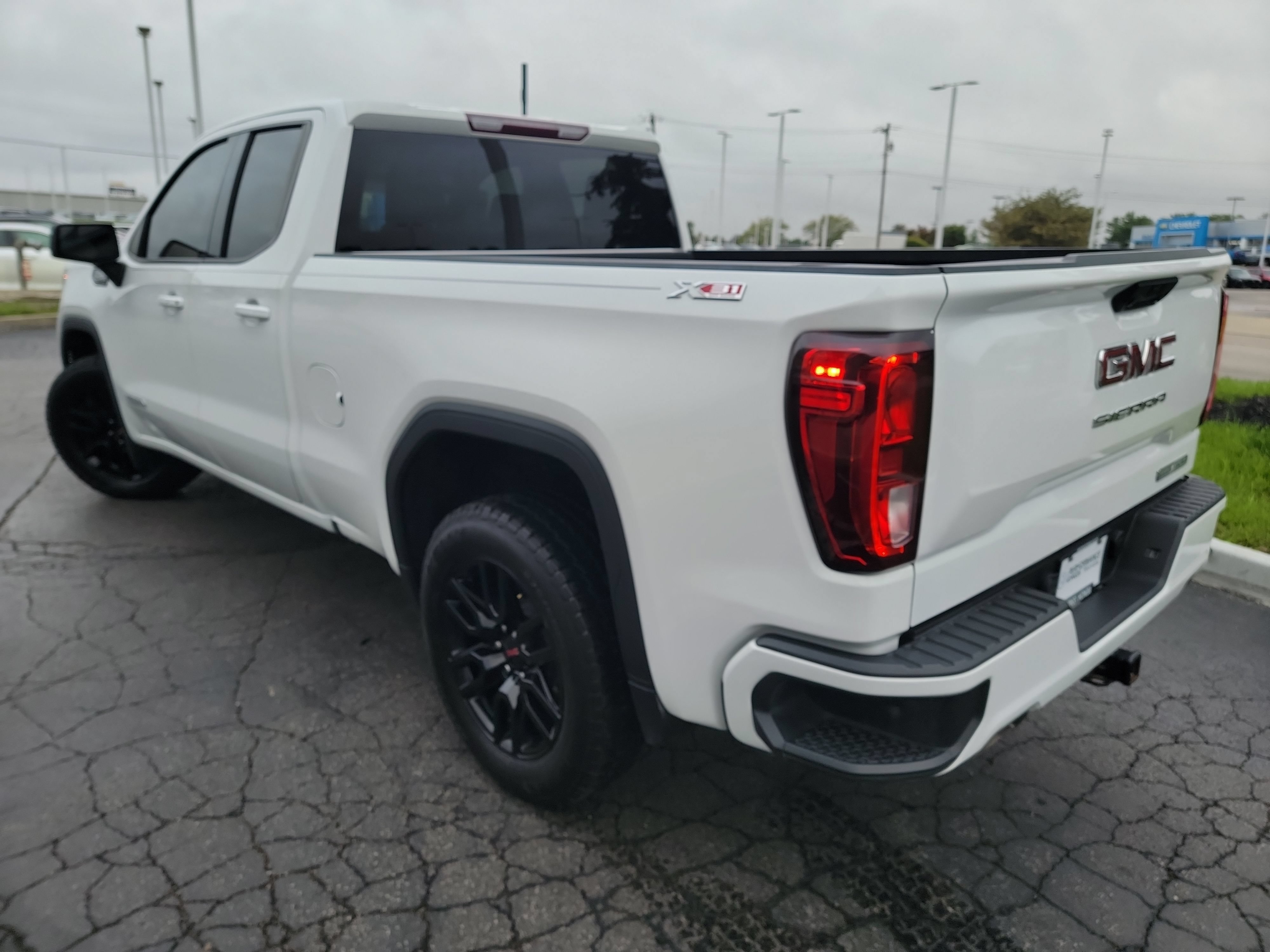 Used 2023 GMC Sierra 1500 Elevation AWD/4WD image 6