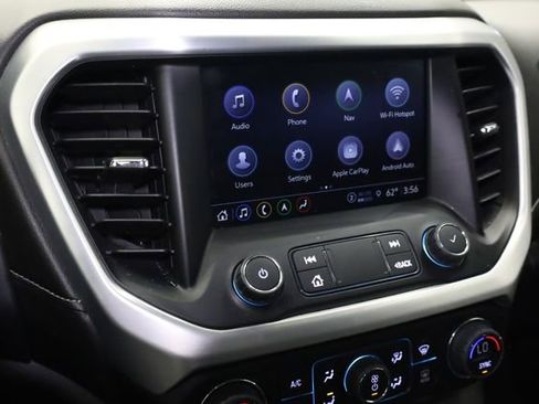 Used 2023 GMC Acadia SLT image 21