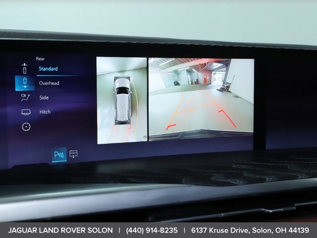 Used 2025 Cadillac Escalade Premium Luxury AWD/4WD image 29