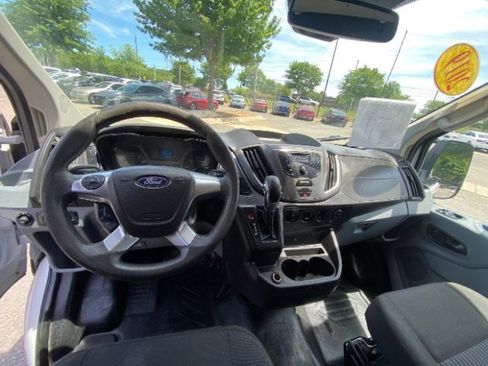 Used 2019 Ford Transit 250 130 Low Roof w/ Exterior Upgrade Package RWD image 21