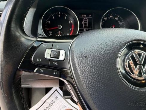 Used 2018 Volkswagen Passat 2.0T R-Line image 21