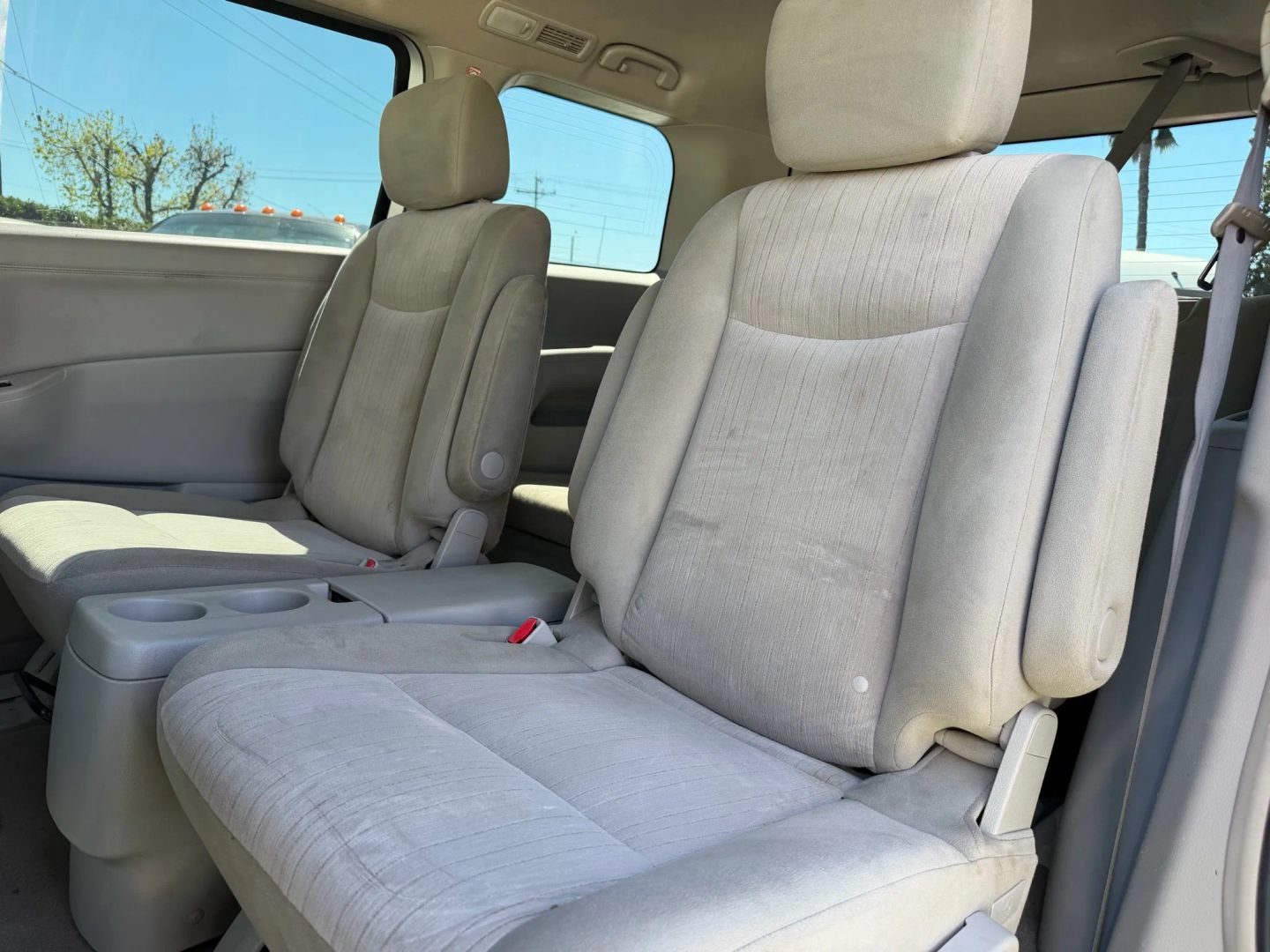 Used 2013 Nissan Quest S FWD image 10