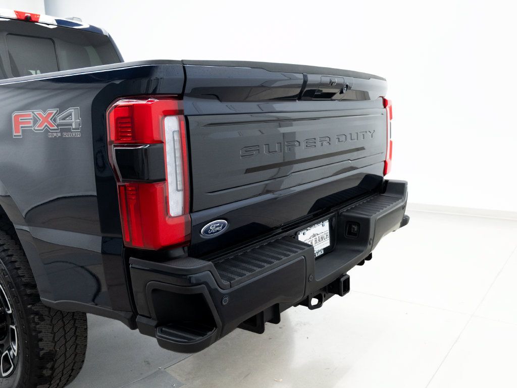 Used 2025 Ford F350 Platinum AWD/4WD image 13