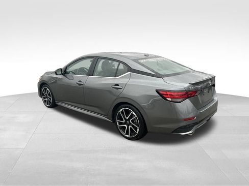 Certified 2025 Nissan Sentra SR w/ SR Premium Package image 3