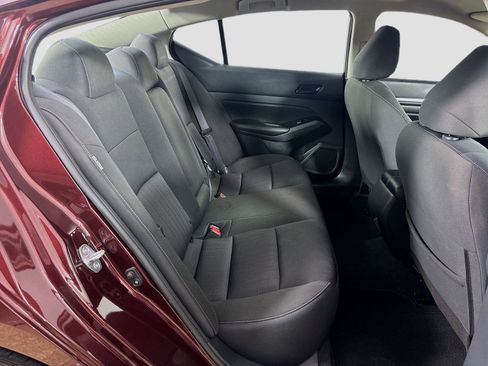Used 2023 Nissan Altima 2.5 SV FWD image 24