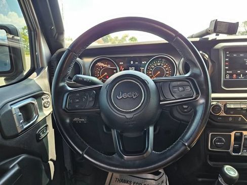 Used 2018 Jeep Wrangler Unlimited Sport S AWD/4WD image 14