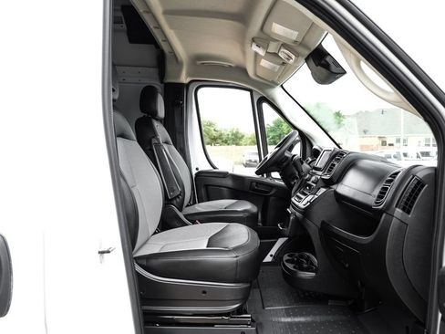 Used 2025 RAM ProMaster 2500 w/ Convenience Group FWD image 35
