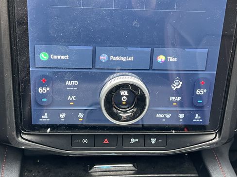 Used 2024 Ford Expedition Limited AWD/4WD image 30