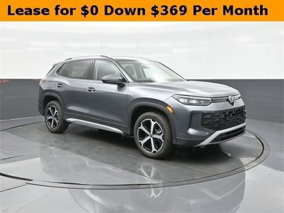 New 2025 Volkswagen Tiguan SE