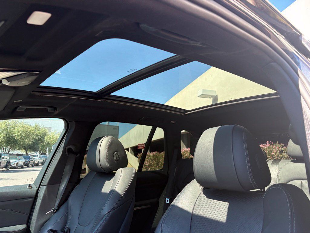 Used 2019 BMW X5 xDrive40i w/ Premium Package AWD/4WD image 9