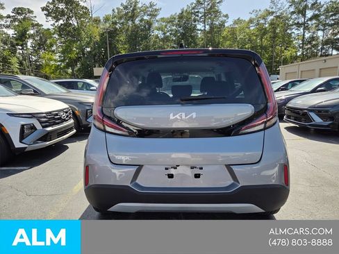 Used 2025 Kia Soul LX w/ LX Technology Package FWD image 13