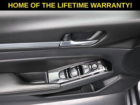 Used 2023 Nissan Altima 2.5 SV image 13