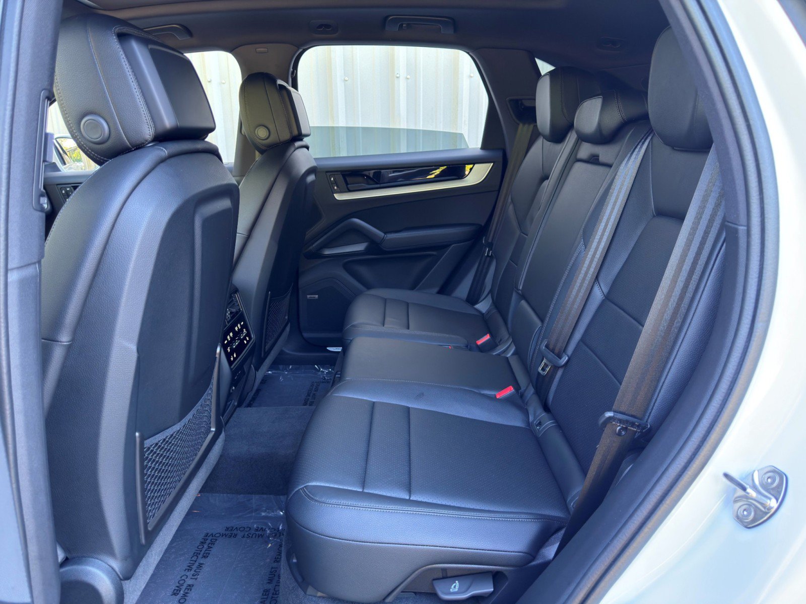 Used 2026 Porsche Cayenne AWD/4WD image 42