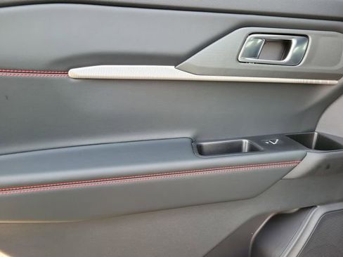 New 2026 Ford Explorer ST-Line w/ ST-Line Street Pack image 15