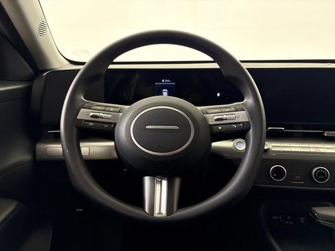 Used 2025 Hyundai Kona SE FWD image 20