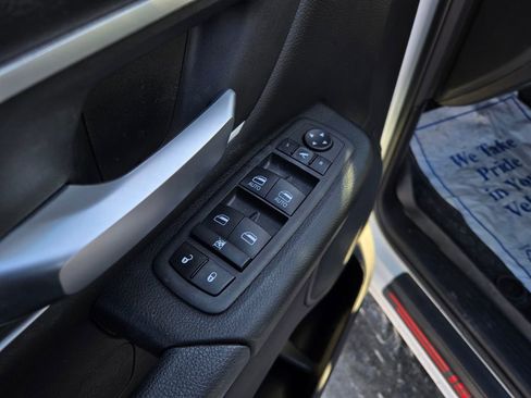 Used 2023 RAM 1500 Big Horn image 12