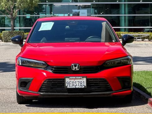 Used 2023 Honda Civic Sport image 9