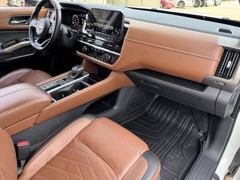 Used 2022 Nissan Pathfinder Platinum w/ Cargo Package image 20