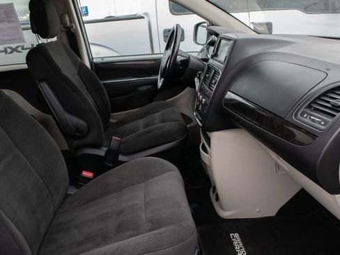 Used 2017 Dodge Grand Caravan SE w/ Power Window Group image 20