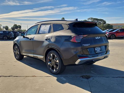 New 2026 Kia Sportage SX image 6