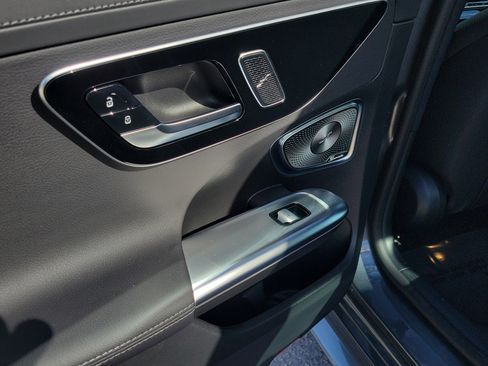 Certified 2025 Mercedes-Benz C 300 Sedan image 11