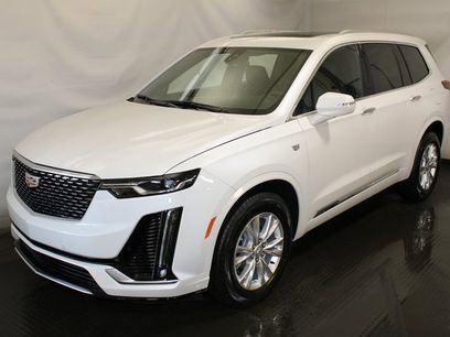New 2025 Cadillac XT6 Luxury