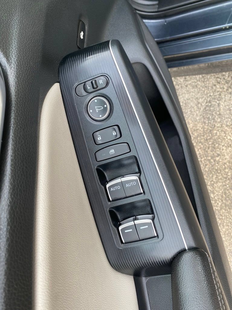 Certified 2024 Honda Civic Touring image 19