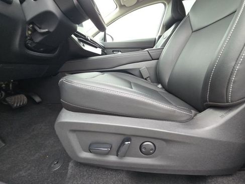 Used 2025 Nissan Murano SV image 21