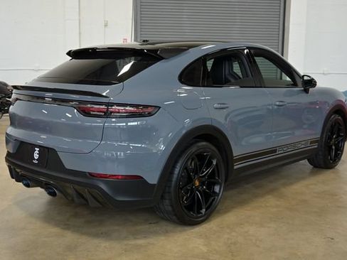 Used 2022 Porsche Cayenne Turbo GT AWD/4WD image 4