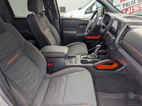 Used 2023 Nissan Frontier PRO-4X w/ Pro Convenience Package image 17