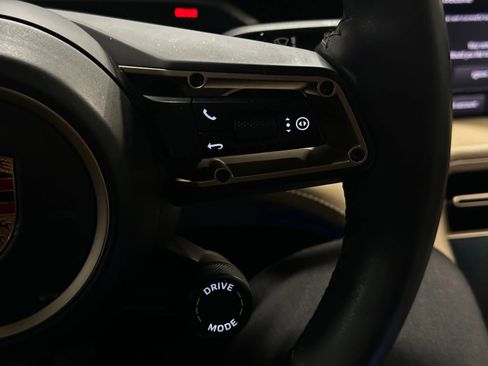 Used 2020 Porsche Taycan Turbo S image 32