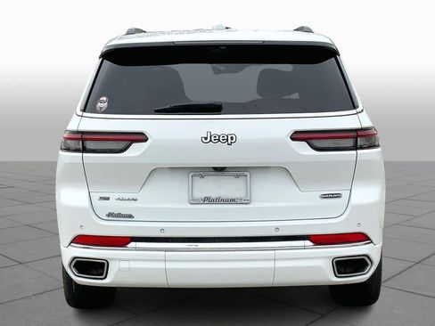 Used 2022 Jeep Grand Cherokee L Overland w/ Luxury Tech Group IV AWD/4WD image 5