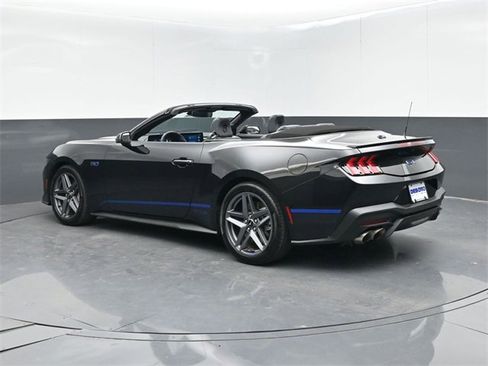 Used 2024 Ford Mustang GT Premium image 6