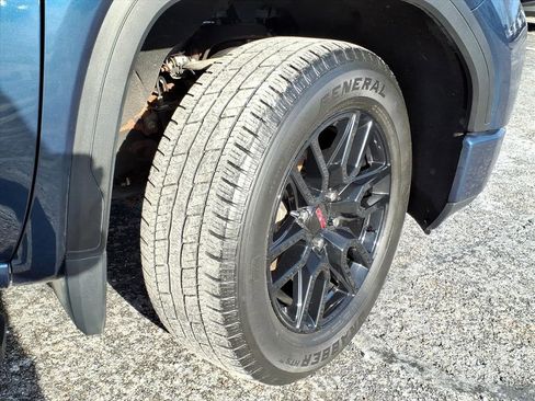 Used 2019 GMC Sierra 1500 Elevation w/ Elevation Value Package image 8