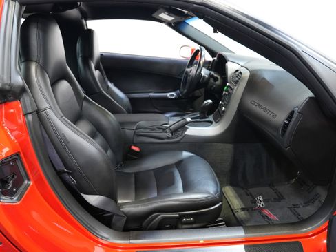 Used 2007 Chevrolet Corvette Coupe w/ Preferred Equipment Group image 28