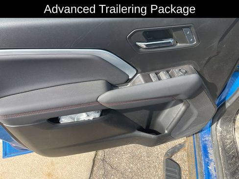 Used 2024 Chevrolet Colorado Z71 w/ Z71 Convenience Package 2 AWD/4WD image 15