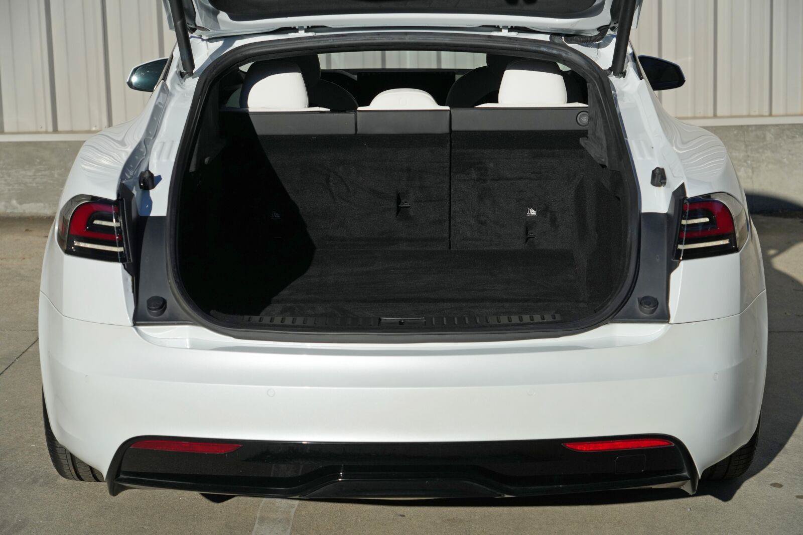 Used 2022 Tesla Model S Plaid AWD/4WD image 10