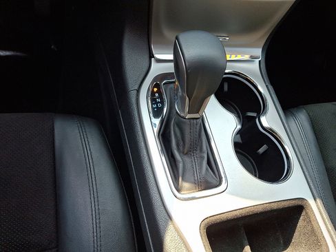 Used 2019 Jeep Grand Cherokee Altitude image 15