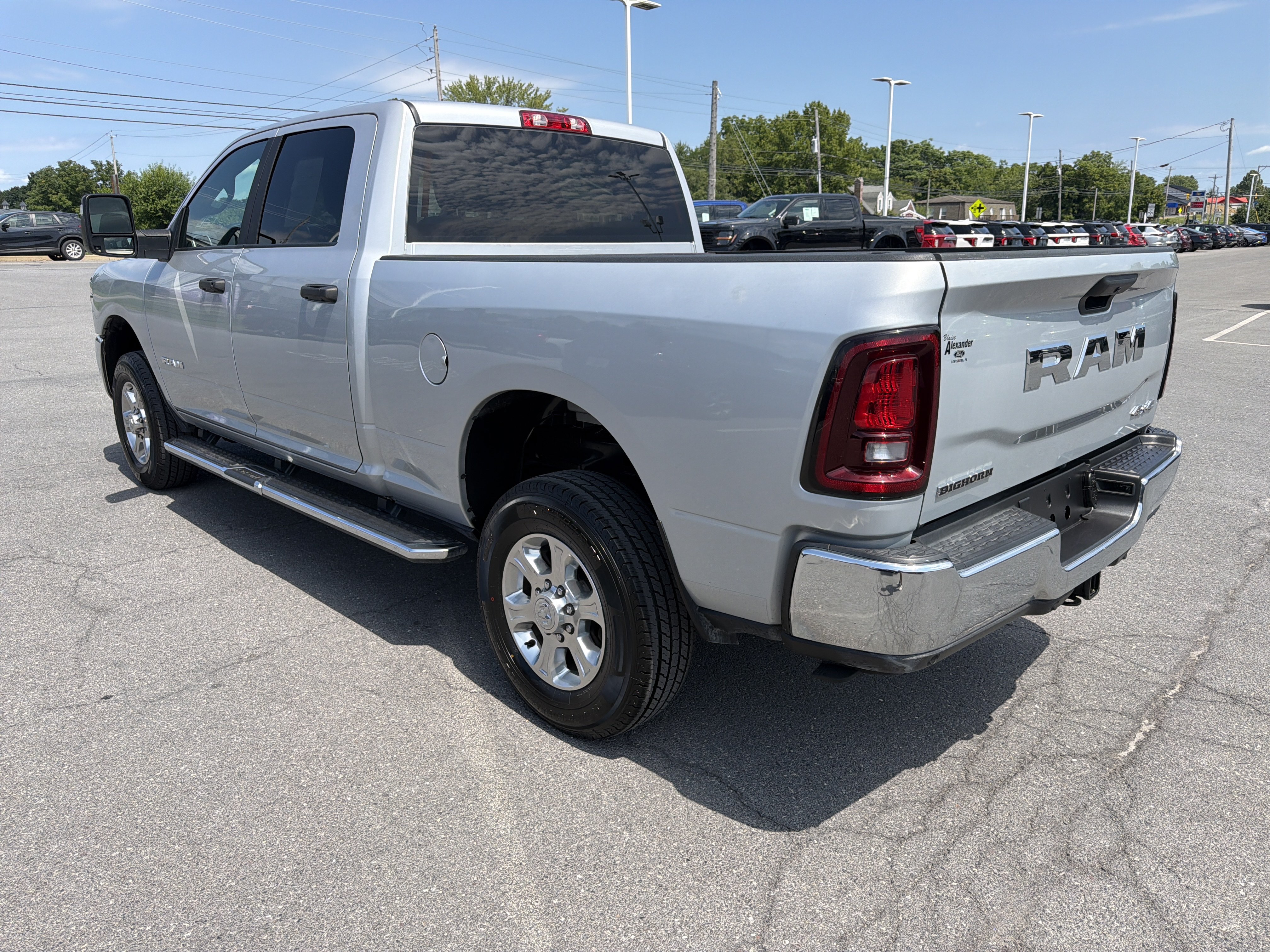 Used 2026 RAM 2500 Big Horn AWD/4WD image 6