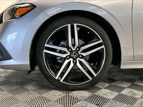Used 2024 Honda Civic Touring image 8