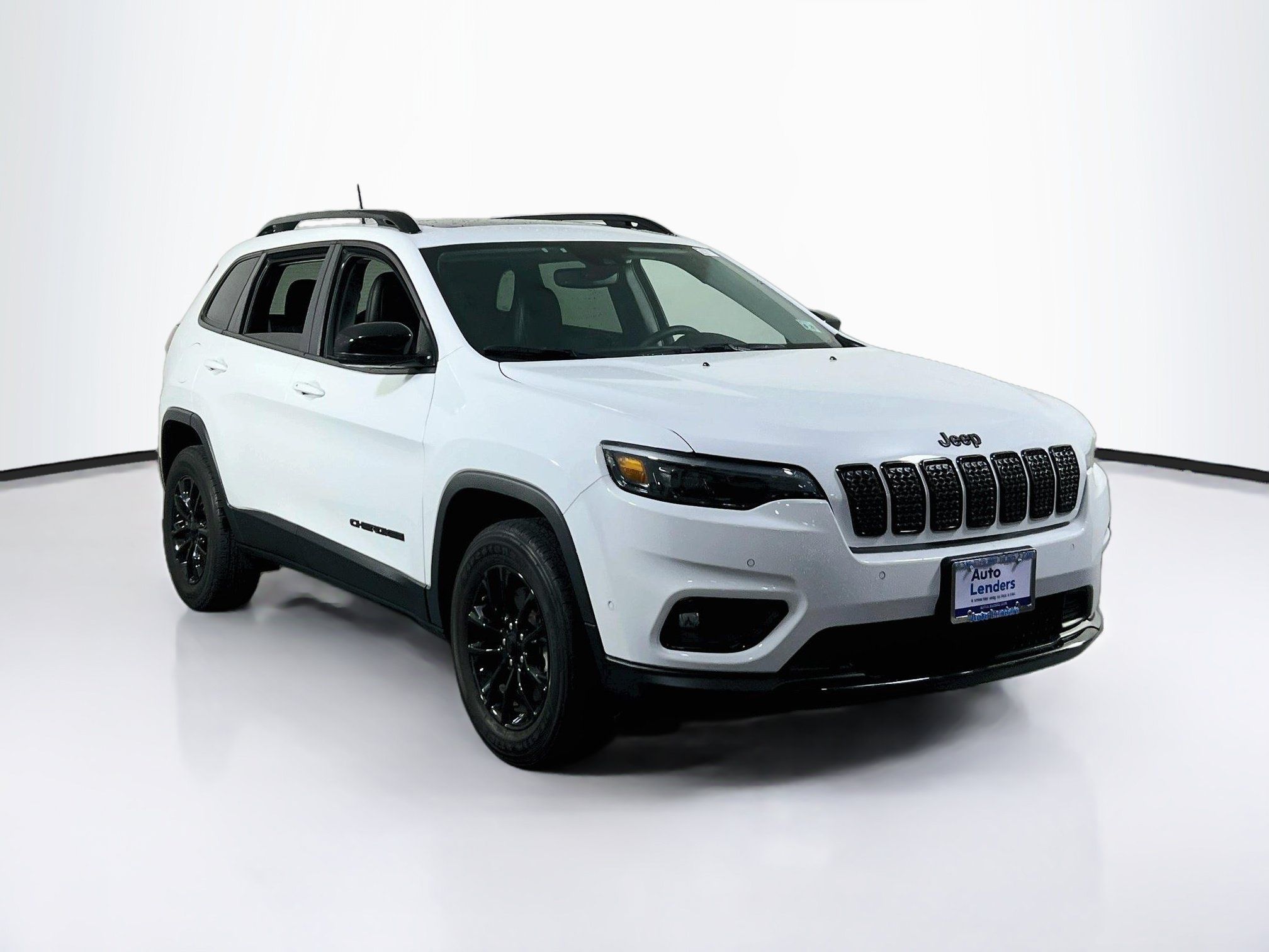Used 2023 Jeep Cherokee Altitude Lux w/ Lux Elite Package AWD/4WD image 3