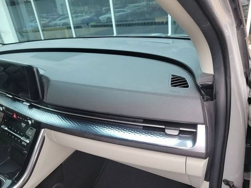 Used 2024 Kia Carnival SX Prestige FWD image 6