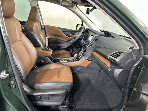 Used 2023 Subaru Forester Touring image 28
