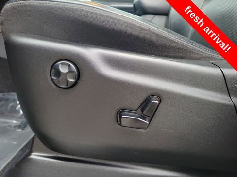 Used 2020 Jeep Grand Cherokee Limited w/ Luxury Group II image 20