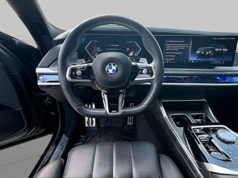 Used 2024 BMW 760i xDrive w/ Executive Package AWD/4WD image 5
